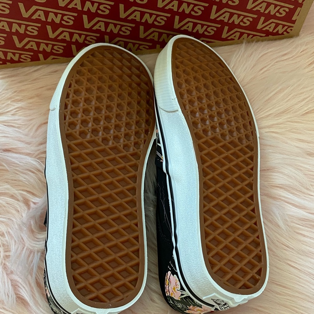 Vans🌷 Asher Slip-on Skate Shoes.🌷 - Picture 8 of 10